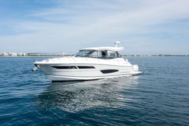 39' Regal 2021 Yacht For Sale